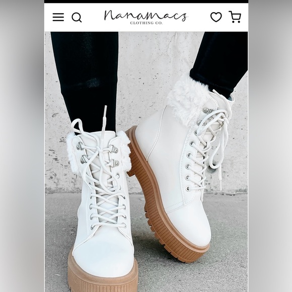 Boots - Picture 9 of 9